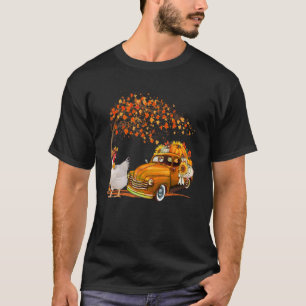 Huhn mit Hut fällt Baum Pickup-Truck trägt T-Shirt