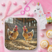 Hühner mit Brille in einem sonnigen Stall Pappteller (Party)