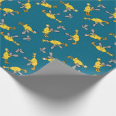 Hühner und Kettensägen blau Geschenkpapier (Ecke)