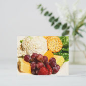 Hühnersalat mit Früchten und Kräckern Postkarte (Stehend Vorderseite)