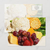 Hühnersalat mit Früchten und Kräckern Postkarte (Vorne/Hinten)