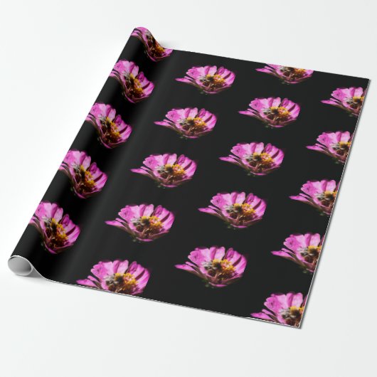 Hummel auf einer Blume Geschenkpapier (Ungerollt)