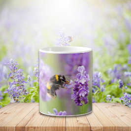 Hummel auf Lavendel Kaffeetasse