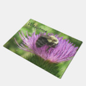 Hummel auf lila Distel Fußmatte (Schrägansicht)