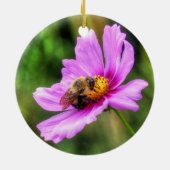 Hummel auf rosa Kosmos Keramik Ornament (Hinten)