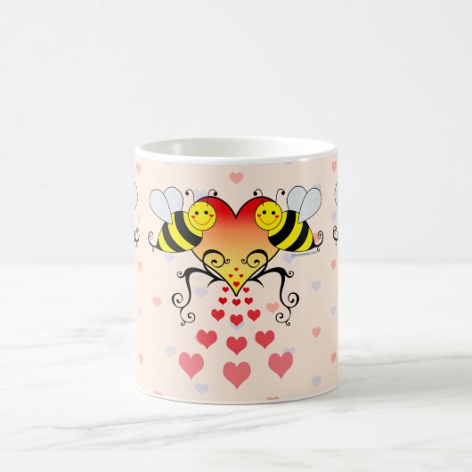 Hummel-Bienen mit Herz-Entwurf Kaffeetasse (Mittel)