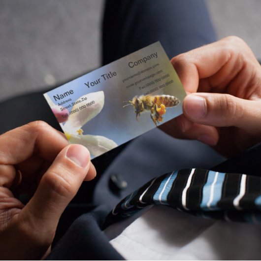 Hummelbiene, die alle von Pollen bedeckt sind Visitenkarte