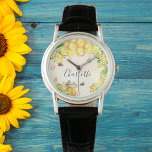Hummelbienen Honigblütenblüten, Monogramm Armbanduhr<br><div class="desc">Niedliche Hummeln,  gelbe Blüten und tropfender Honig aus Honigwaben. Personalisieren Sie Ihren Namen und fügen Sie ihn hinzu. Goldene Zahlen. Diese Uhr ist auch in unserem Geschäft mit schwarzen Zahlen erhältlich.</div>