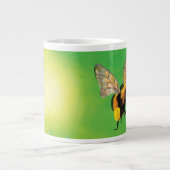 Hummelfliegendes Bild Jumbo-Tasse (Vorderseite)