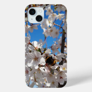 Hummeln auf der Blüte der Wildkirsche Case-Mate iPhone Hülle