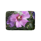 Hummeln auf Hibiskus Blume Badematte (Vorderseite)