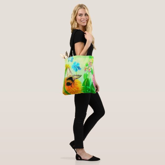 Hummeln auf Löwenzahn Tasche (Am Model)