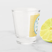 Hummeln aus Cartoon auf blauem, gelbem Hintergrund Schnapsglas (Links)