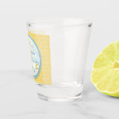 Hummeln aus Cartoon auf blauem, gelbem Hintergrund Schnapsglas (Rechts)