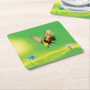 Hummeln, die über die Wiese fliegen Rechteckiger Pappuntersetzer