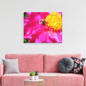 Hummeln und Peony Leinwanddruck (Insitu (Wohnzimmer))