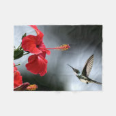Humming Bird und Rote Blume Fleecedecke (Vorderseite (Horizontal))