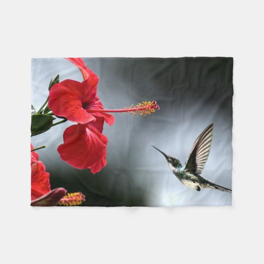Humming Bird und Rote Blume Fleecedecke (Vorderseite (Horizontal))
