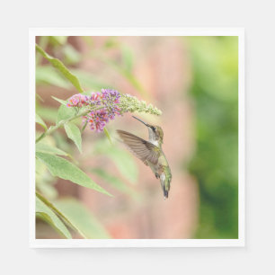 Hummingbird auf einer blühenden Pflanze Serviette