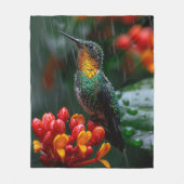 Hummingbird auf heller Blume Fleecedecke (Vorderseite)