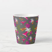 Hummingbird Pattern Pink Lila Grau tropisch Milchtasse (Vorderseite)