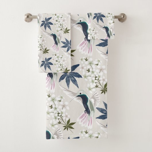 Hummingbirds and white flowers. badhandtuch set (Insitu)