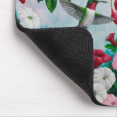 Hummingvögel im Blumengarten von Fuchsia Mousepad (Ecke)