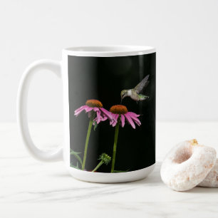 Hummingvogel mit Gärtnerblume Kaffeetasse