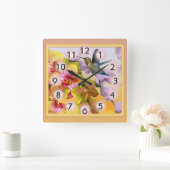 Hummingvogel mit Lila Lilacen und gelben Orchideen Quadratische Wanduhr (Zuhause)