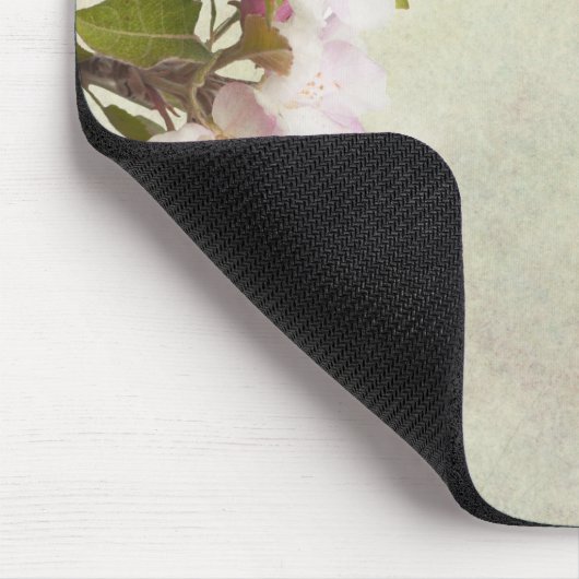 Hummingvogel und Frühlingsblumen Mousepad (Ecke)