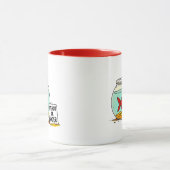 Humor: Ein Goldfisch in seinem Glas. Tasse (Zentrum)