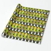 Humorer frazzled Santa Penguin auf Chartreuse v2 Geschenkpapier (Ungerollt)