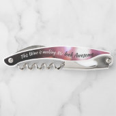 Humorer Glam Wein macht mich Phantastisch Rose aus Kellnermesser (Rückseite)