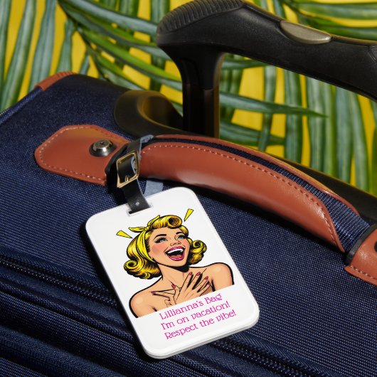 humorous women's customizable Luggage Tag Gepäckanhänger (Vorderseite Insitu 1)