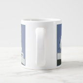 Humorvolle Kaffee-Verhungerte schreiende Jumbo-Tasse (Rückseite)