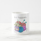 Humorvolles Stricken passiert Kaffeetasse (Mittel)