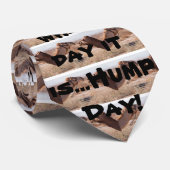 Hump Day Camels Krawatte (Gerollt)