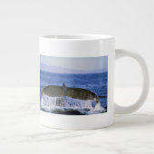 Humpback Schwanz. Jumbo-Tasse (Rechts)