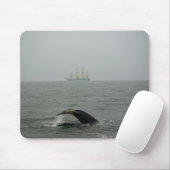 Humpback Whale and Tall Ship 2 Mousepad (Mit Mouse)