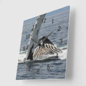 Humpback Whale Quadratische Wanduhr (Winkel)