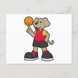 Hund als Basketballspieler mit Basketball Postkarte