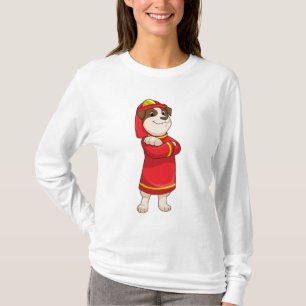 Hund als Feuerwehrmann mit Helmet T-Shirt