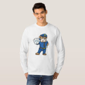 Hund als Polizeibeamter mit Polizeiuniform T-Shirt (Vorne ganz)