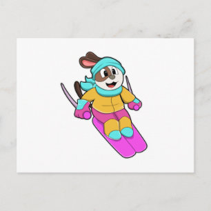 Hund als Skifahrer mit Ski und Schal Postkarte