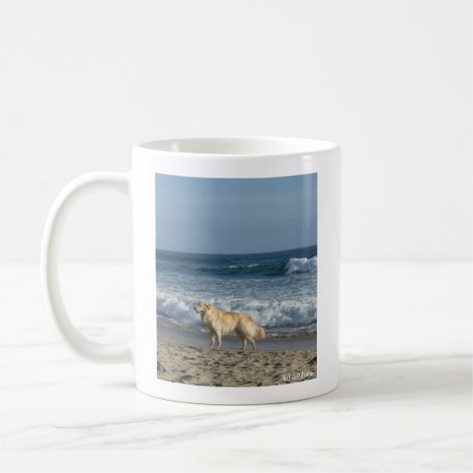 Hund am Strand  Kaffeetasse (Links)