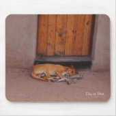 Hund an der Erholung Mousepad (Vorne)