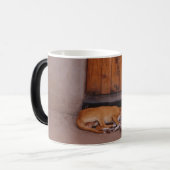 Hund an der Erholung Verwandlungstasse (Vorderseite Links)