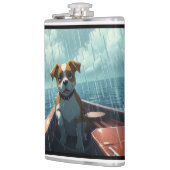 Hund auf Boot im Ozean während Regen Flachmann (Links)