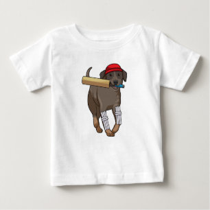 Hund auf Cricket mit Cricket-Fledermaus Baby T-shirt