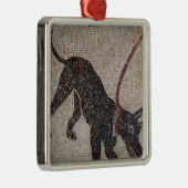 Hund auf einer Leine, von Pompeji Silbernes Ornament (Rechts)